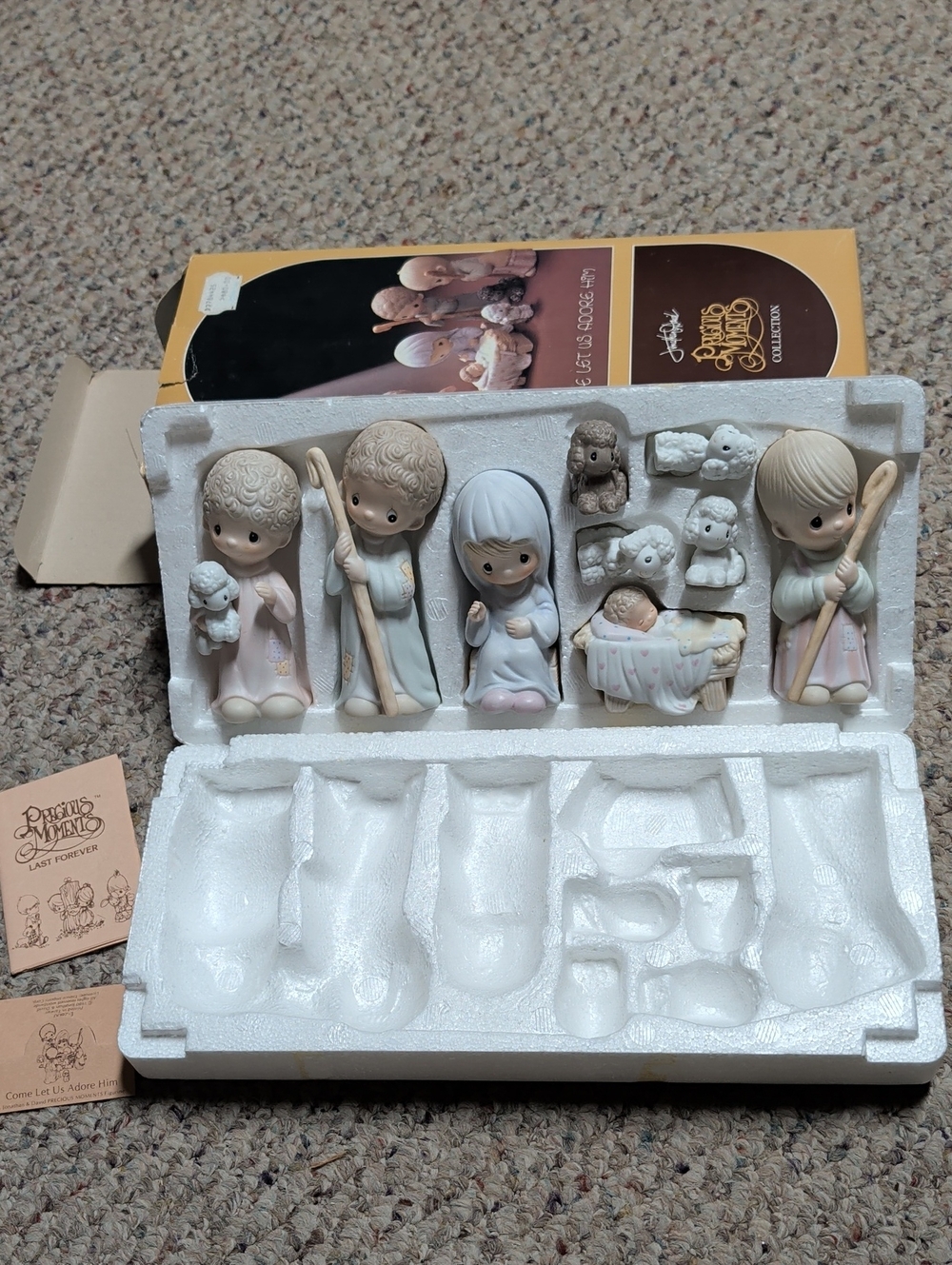 Complete 1983 Precious Moments Cream and Pale Pink Nativity Set Pristine in Box